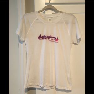 The North Face White Crew Neck Shirt Size M